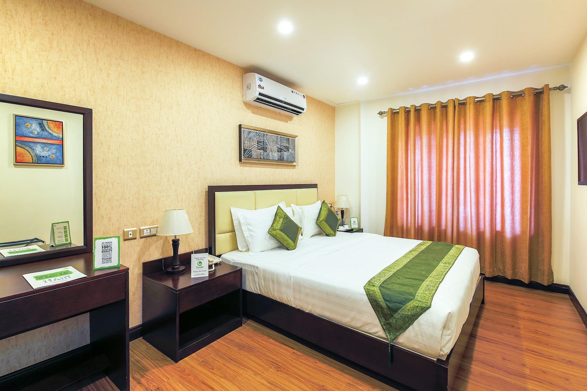 Treebo Trend Adrak Hotel Thiruvananthapuram Eksteriør billede